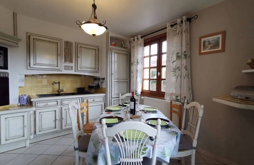 Saint-Pierre-Eynac Casa | 103 m² Casa ∙ 3 habitaciones ∙ 6 personas