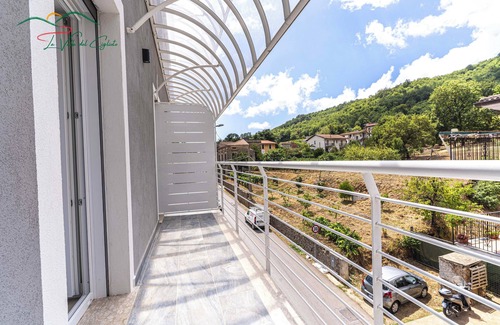 Licusati Apartamento | (103) Triple room with private bathroom - Room Rentals in Licusati (SA)