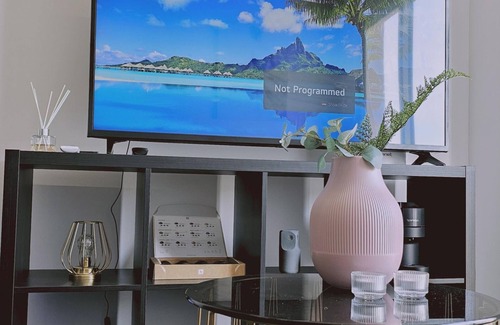 City Centre Apartamento | 104 NIC - 502 Stay Cosmo City Suite