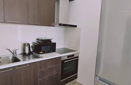 City Centre Apartamento | 104 NIC - 502 Stay Cosmo City Suite