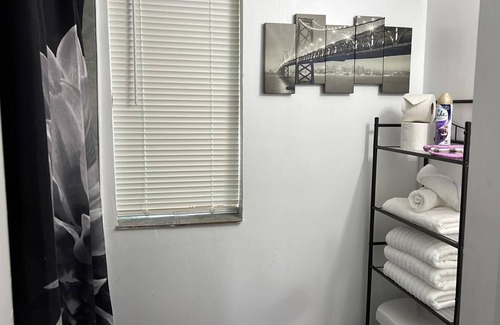 Parkside Apartamento | 105 Cozy Budget Studio Fully Equipped at Hollywood