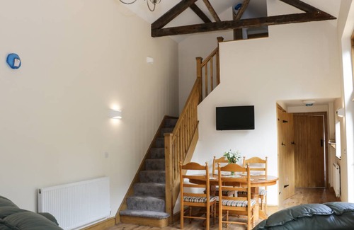 Acton Scott Cabaña | 105 m² Casa rural ∙ 2 habitaciones ∙ 4 personas
