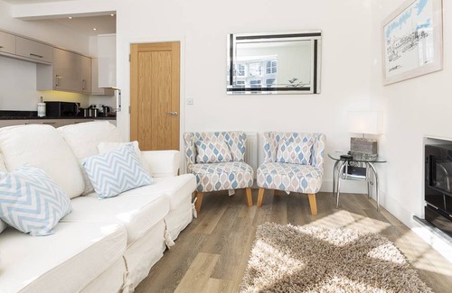 Dartmouth Cabaña | 105 m² Casa rural ∙ 2 habitaciones ∙ 4 personas