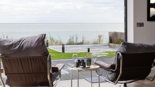 Penrhyn Bay Casa | 105 The Beach House