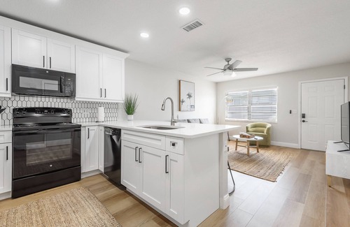 Apollo Beach Condominio | 1053 Apollo Beach Blvd, Unit 2