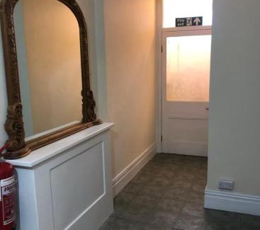 Sketty Casa | 106 Brynmill - Room 1 - Sea views