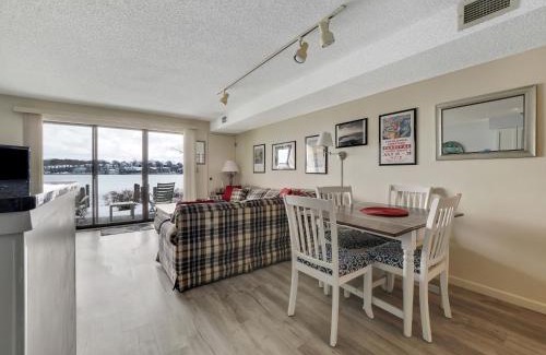 Charlevoix Casa | 106 Edgewater Inn