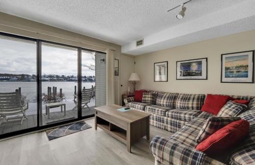 Charlevoix Casa | 106 Edgewater Inn