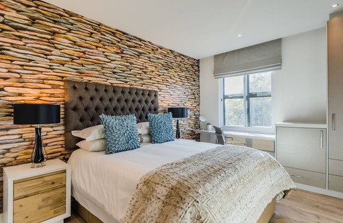 Stellenbosch Central Hotel | 107 Dorpstraat Boutique Hotel