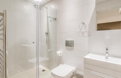 Stellenbosch Central Hotel | 107 Dorpstraat Boutique Hotel