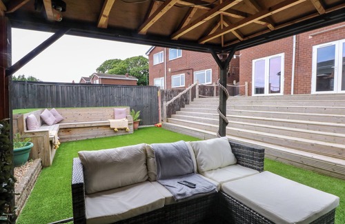 Prestatyn Cabaña | 107 GRONANT ROAD, family friendly, with a garden in Prestatyn
