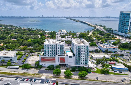 Northeast Miami Apartamento | 107 m² Apartamento ∙ 2 habitaciones ∙ 6 personas