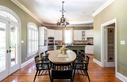Fairhope Casa | 109 Top 2 Floors the Church St Collection with Pool