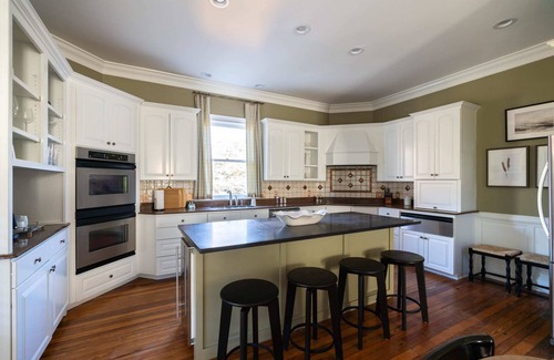 Fairhope Casa | 109 Top 2 Floors the Church St Collection with Pool
