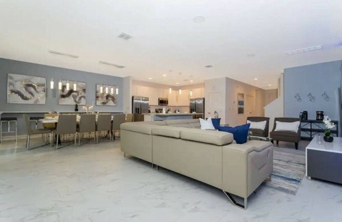 Kissimmee Complejo | 10BD Bella Vida Modern Home Private Pool (BV 4456)
