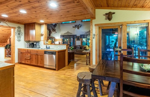 Cashiers Casa | 10min Dwtn Cashiers 5mn to Silverrun Waterfall