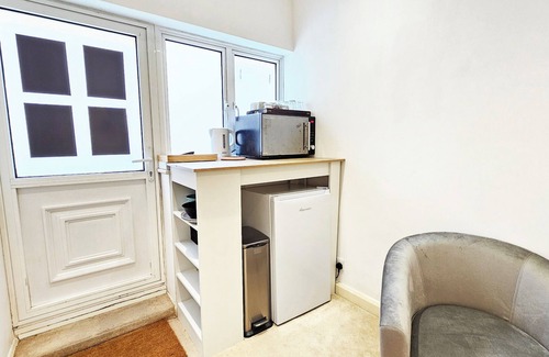 Churchill Apartamento | 10min walk to Victoria Station | 20min walk to Buckingham Palace | Clean & Cosy