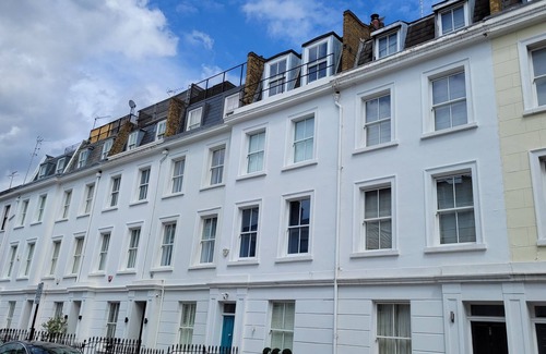 Churchill Apartamento | 10min walk to Victoria Station | 20min walk to Buckingham Palace | Clean & Cosy