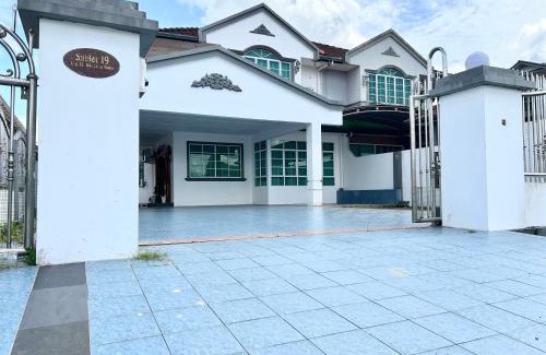 Sibu Casa | 10Pax Spacious Semi-D&Nearby City Centre