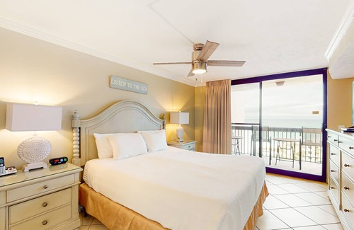 Destin Condominio | 10th Floor Amazing Condo, Splash pad & multiple pools on-site, Near shops!