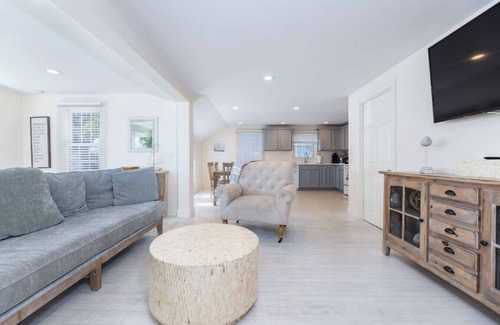 Noank Casa | 11 Bedroom Tranquil Waterfront Getaway
