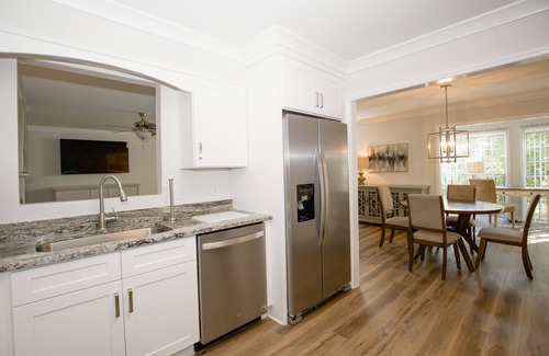 Pinehurst Condominio | 11 E Pinehurst Manor