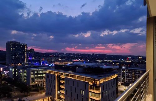 Menlyn Apartamento | 11 Floors in the Sky - Luxurious 1 Bedroom