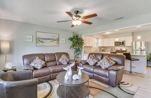 Foley Casa | 11 Mi to Beaches: Peaceful Foley Home w/ Yard