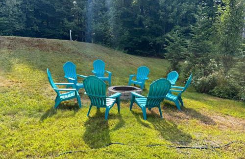 Conway Casa | 11 Mi to Cranmore Mtn Resort Home with Game Room