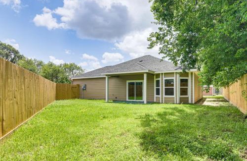 Northeast Houston Casa | 11 Mi to Dtwn Houston Family Home with Yard