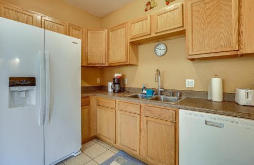 Northeast Houston Casa | 11 Mi to Dtwn Houston Pet-Friendly Home with Yard!