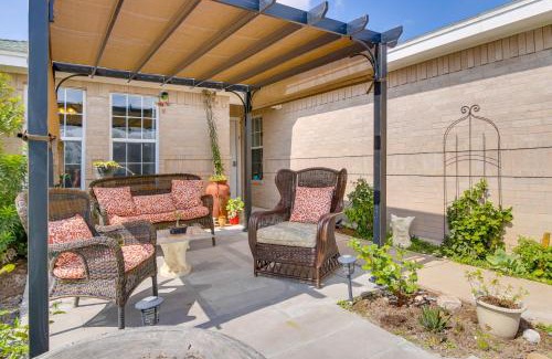 Laguna Vista Casa | 11 Mi to Isla Blanca Beach Townhome with Lake Views