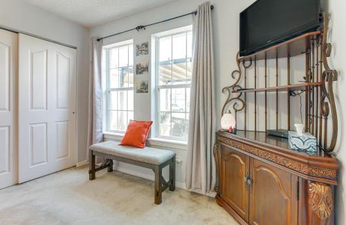 Laguna Vista Casa | 11 Mi to Isla Blanca Beach Townhome with Lake Views