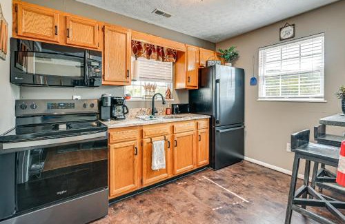 Somerset Casa | 11 Mi to Lake Cumberland! Retreat with Gazebo