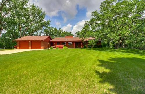 Fertile Casa | 11 Mi to Maple Lake 5-Acre Property in Fertile!