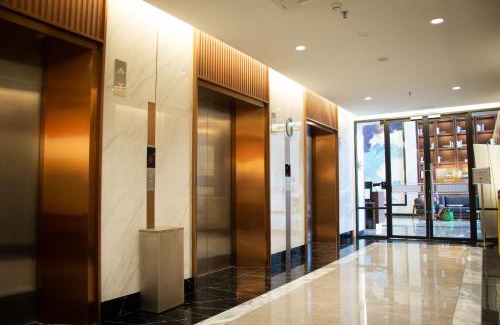 Sungai Penchala Apartamento | 11 Mossaz skypool 5mins to 1U and Ikea atEmpire City by Light House