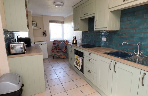 Elim Cabaña | 11 PENYGROES, pet friendly, with a garden in Llanddeusant