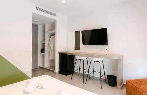 Kerameikos Hotel | 11 Reasons Why Metaxourgeio