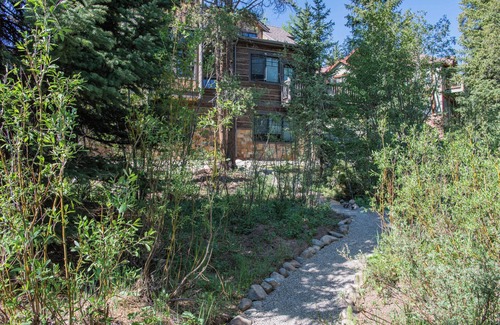 Warrior's Mark Cabaña | 11 Riverwood Drive