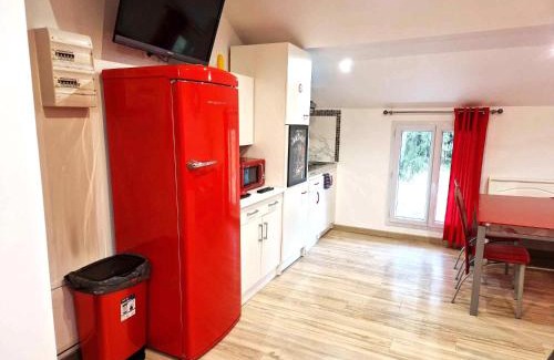 Razac-sur-l'Isle Apartamento | 11 - Très joli 2 pièces climatisé tout équipé pour 1 à 5 personnes, vue sur parc arboré, parking privatif gratuit, grand fourgon possible, tout le linge de maison est fourni