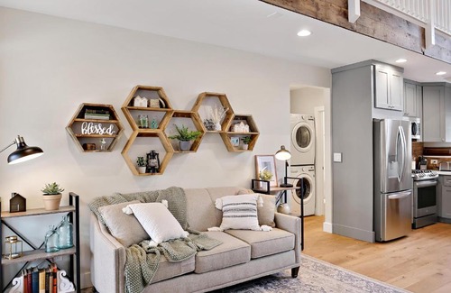 Castle Rock Casa | 110 Lewis St