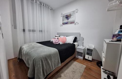 Panamby Apartamento | 1107 Ponte Laguna, Pq Burle Marx, Apto 1 dorm e Varanda