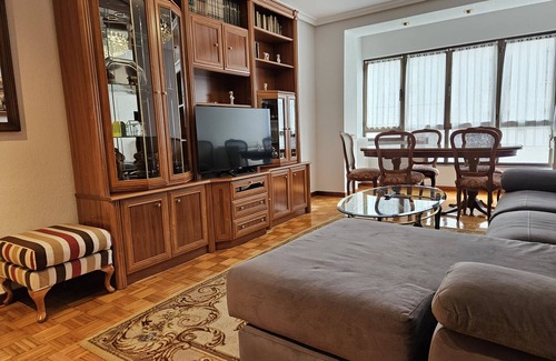 Distrito Sur Apartamento | 110A Amplio apartamento 3 dormitorios Gijón