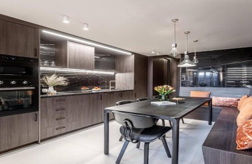 Les Iles Apartamento | 110m2 a classic luxury home with memorable views of the seine on Quai de Bourbon