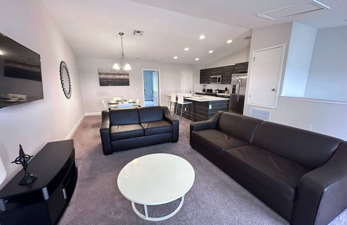 Haines City Casa | 111KB: 2 Bedroom Townhome in Balmoral Resort - Water Park, Pool, Game Room, Bar/Grille