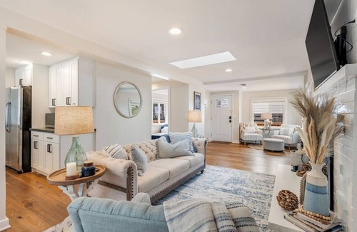 Seaview Apartamento | 113 - Cottage Gem ~ Min to Waterfront