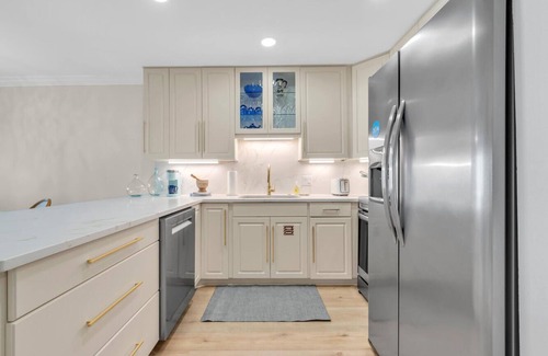 Lakeside at Blue Mountain Beach Condominio | 113 | Gulf Front Blue Mountain Beach Luxe Condo!