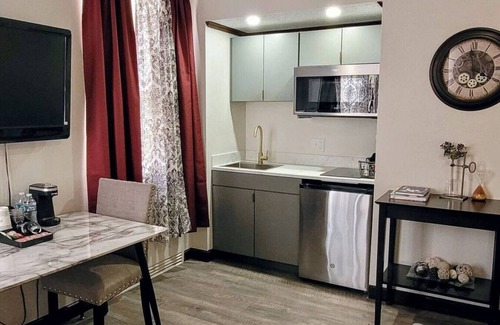 Bartlesville Apartamento | 113 · Industrial Chic #113 - Hotel Phillips