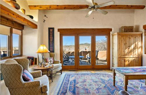 Historic Eastside Casa | 1130 Camino Delora Hummingbird