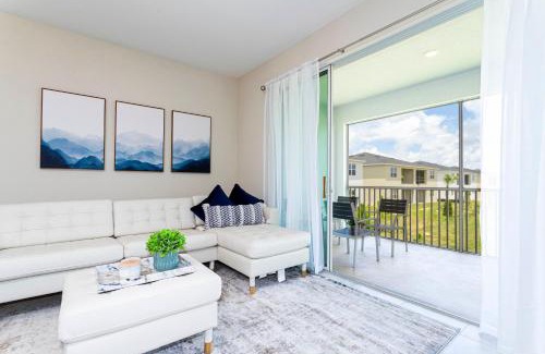 Davenport Casa | 1133 DL - Chic pet-friendly 3BR Townhome: 8 Guests
